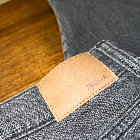 Madewell The Perfect Vintage Jean in Lunar Wash - Picture 9 of 10